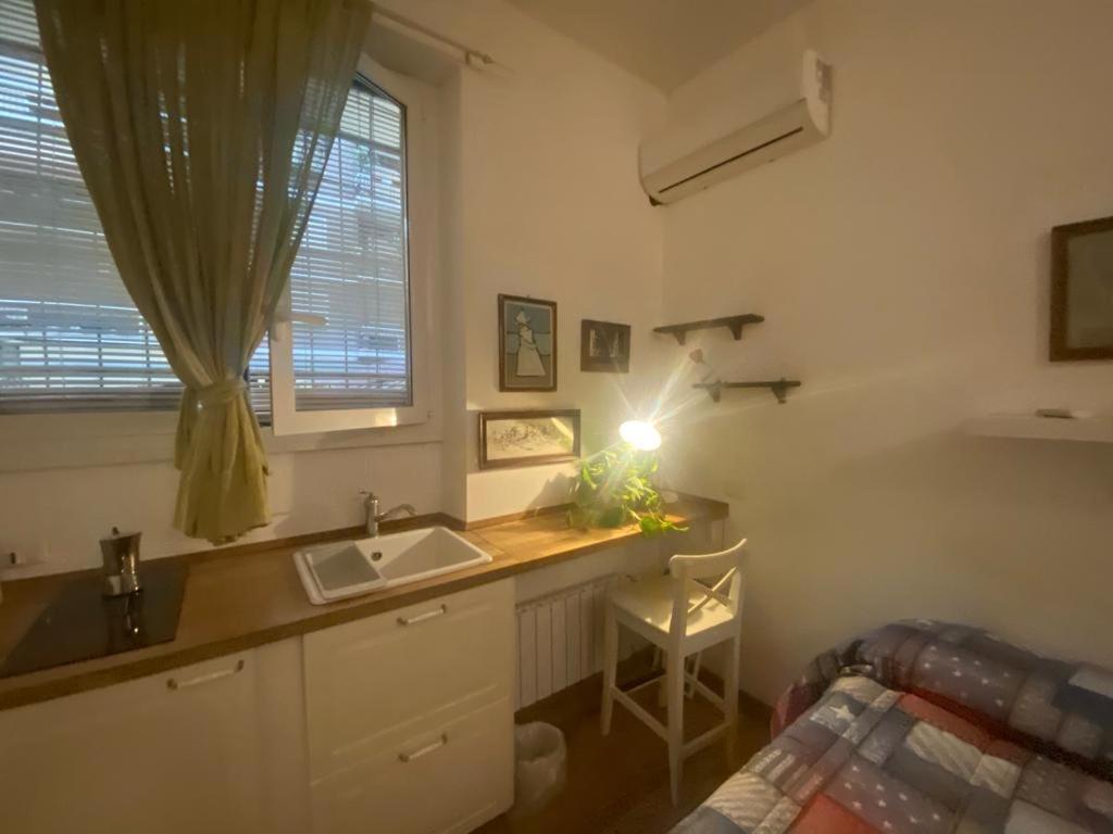 Apartamento Piccolo E Indipendente A Garbatella Roma
